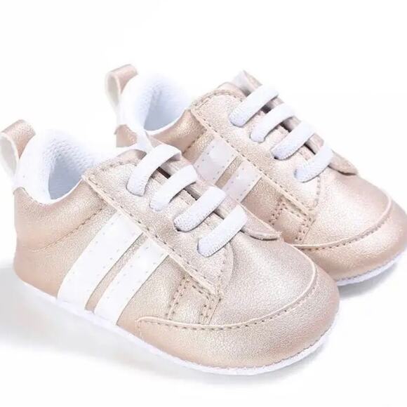 New baby soft sole sneaker shoes gold 12-18 months size 3 - Picture 1 of 2